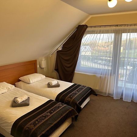 Ostre Hotel Zimnik Luksus Natury Spa & Wellness מראה חיצוני תמונה