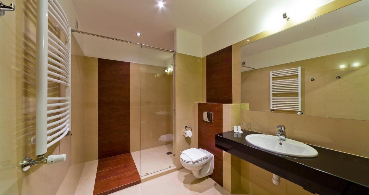 Ostre Hotel Zimnik Luksus Natury Spa & Wellness מראה חיצוני תמונה