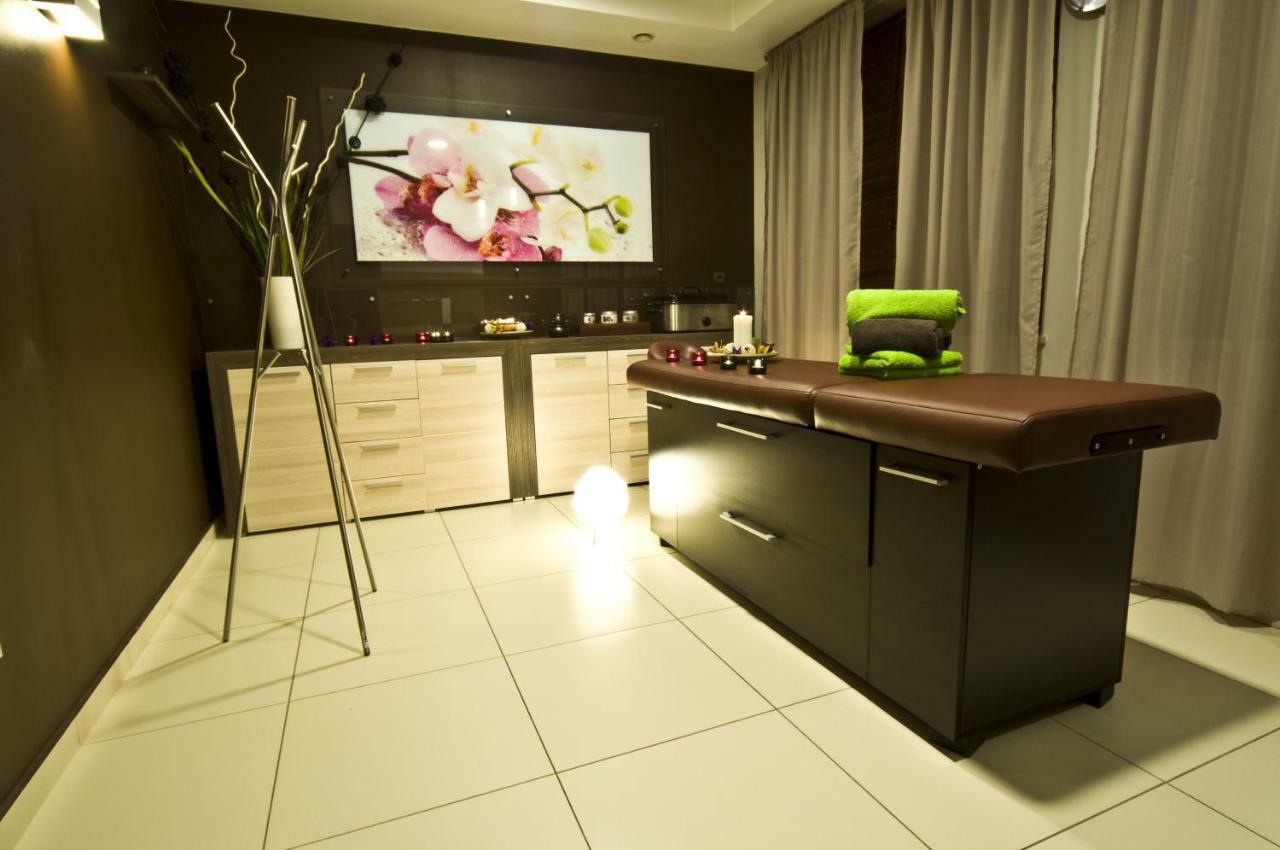 Ostre Hotel Zimnik Luksus Natury Spa & Wellness מראה חיצוני תמונה